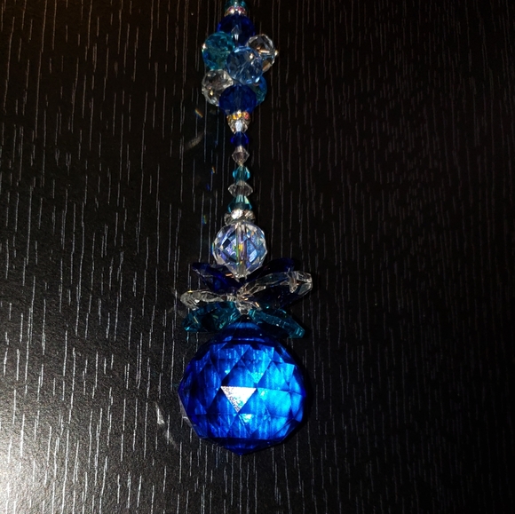 Guardian Angel Crystal Glass hanging suncatcher/ornament/decor - Picture 4 of 10